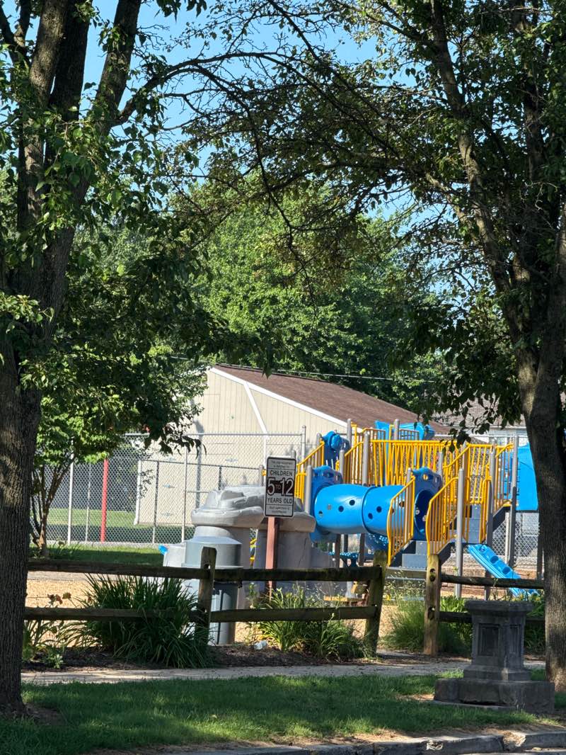 walking near me in Schaffner Park in summer