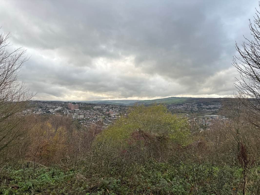 walking near me in Bole Hill Recreation Ground in autumn