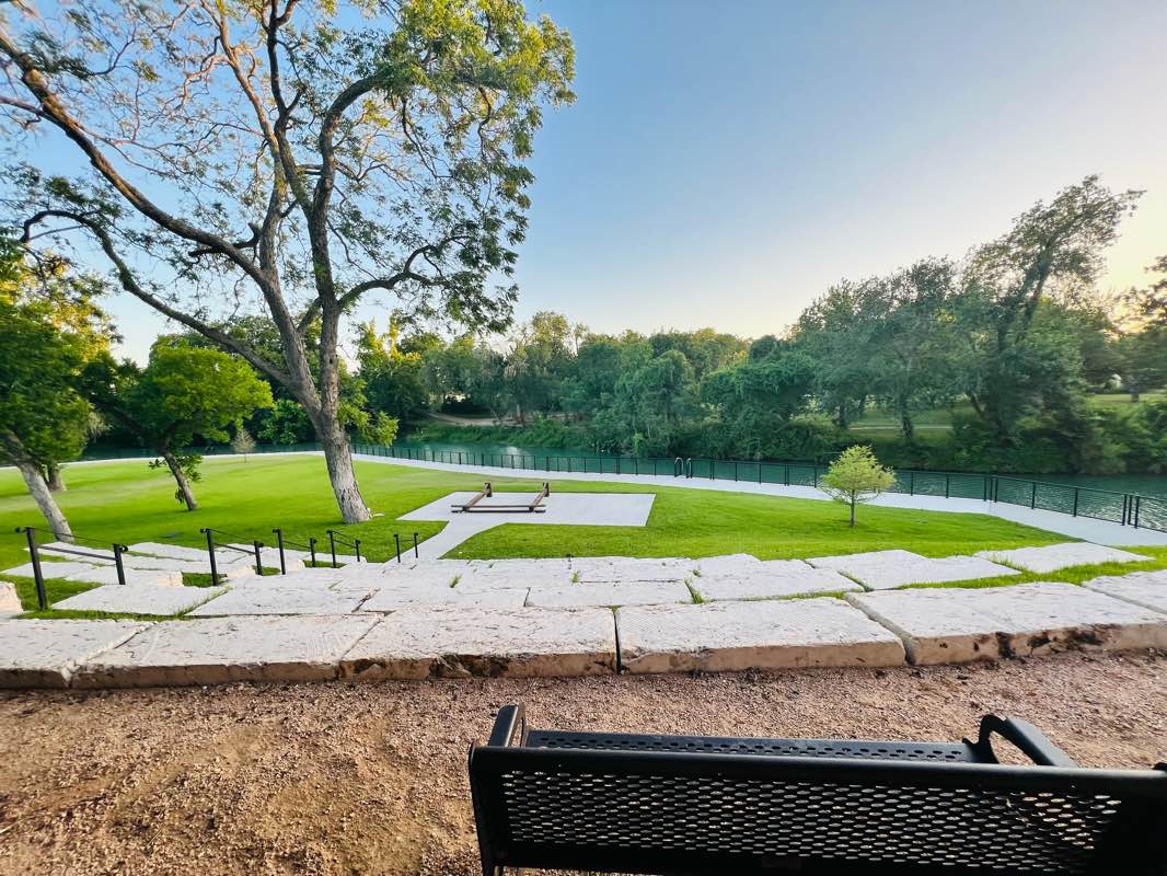 walking near me in Southside Park in winter