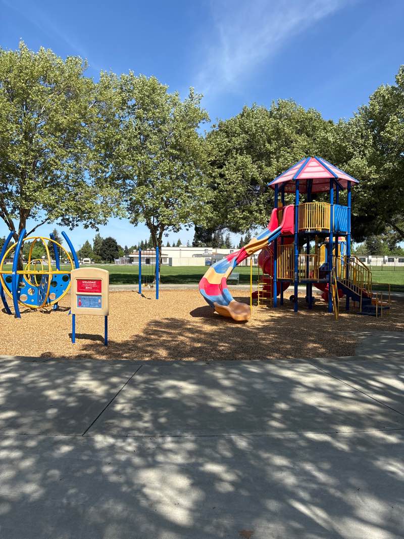 walking near me in Cambridge Park in spring