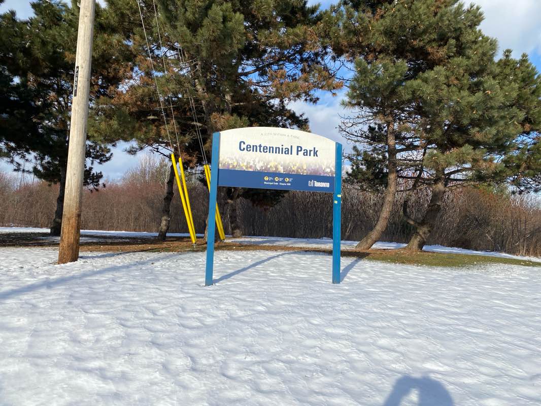 walking near me in Centennial Park in winter