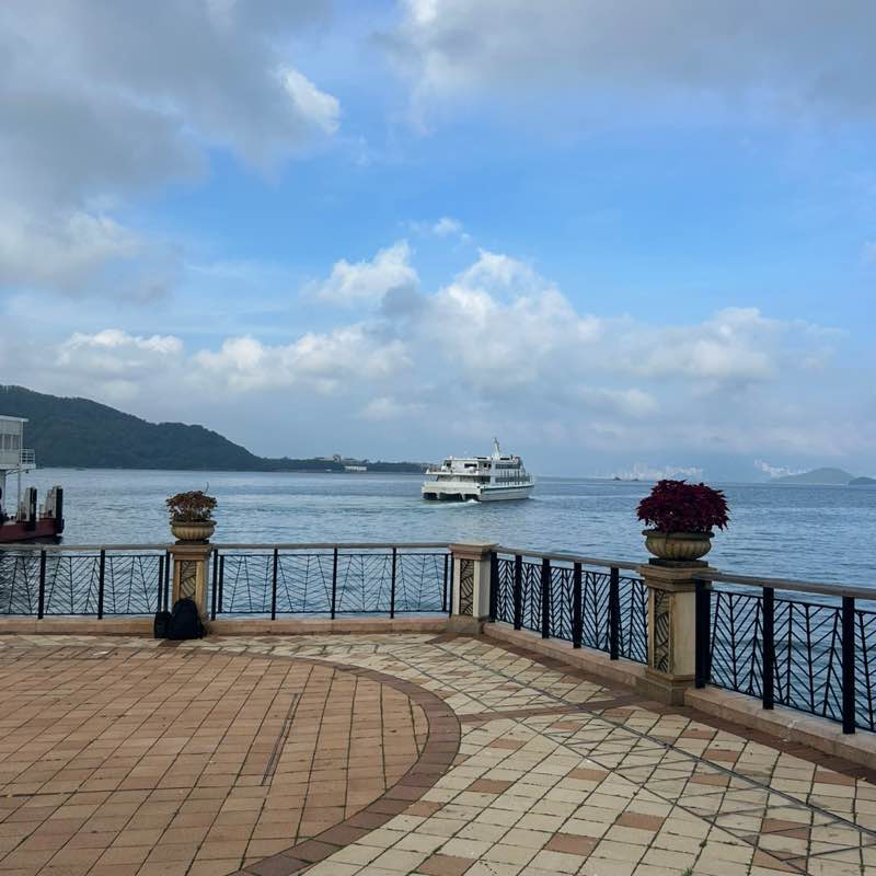 Eline🇭🇰 post 1