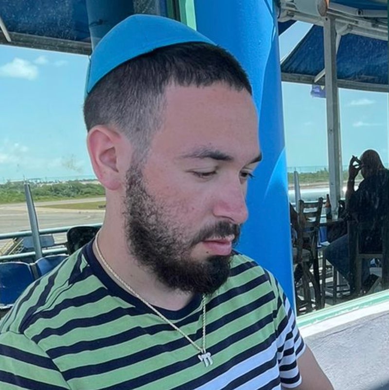 Yossi Rubenstein - Anchor profile