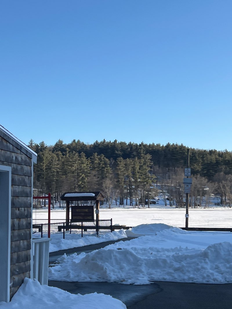 walking near me in Crystal Lake Park in spring