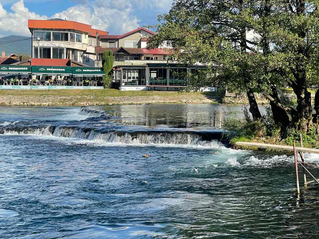 walking near me in Gradski park in autumn