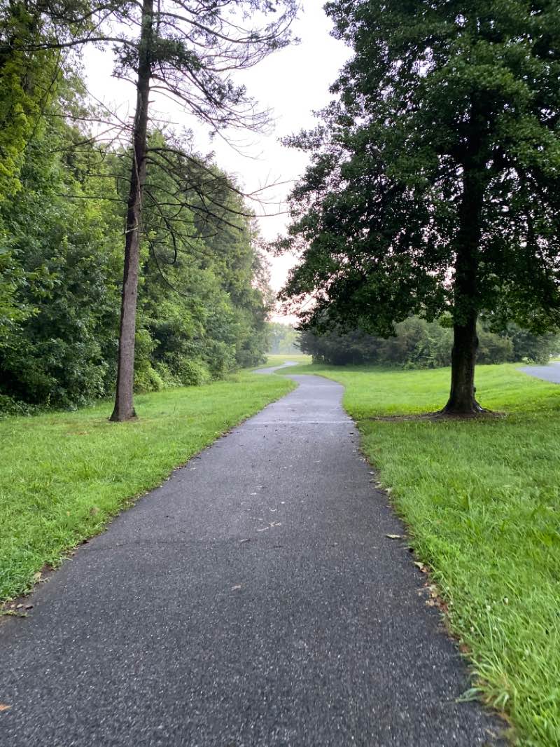 walking near me in Woodshaven Kruse Park in winter
