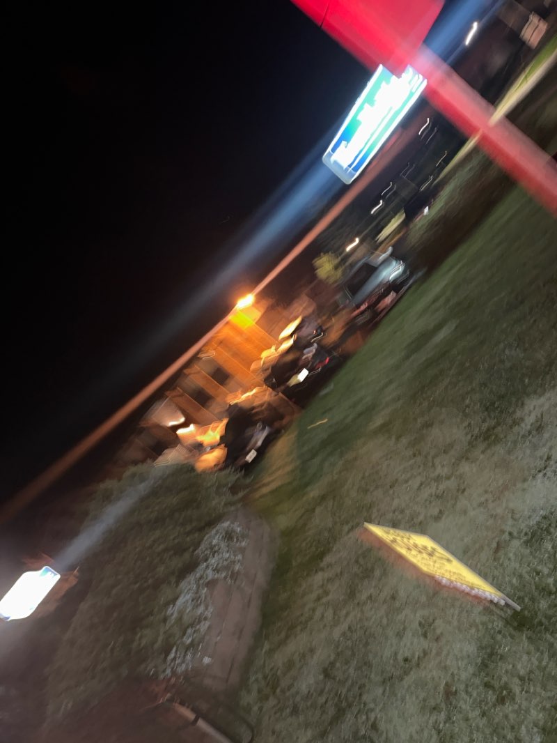 walking near me in Duncan McLellan Park in autumn