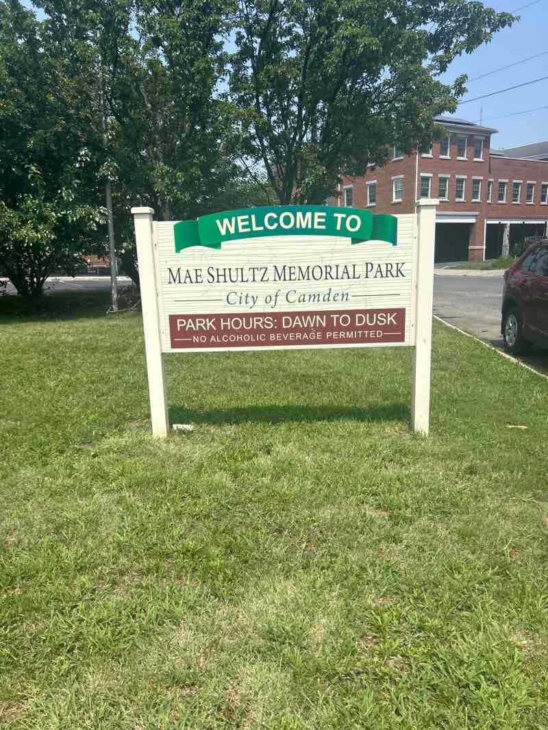 walking near me in Union Field in autumn