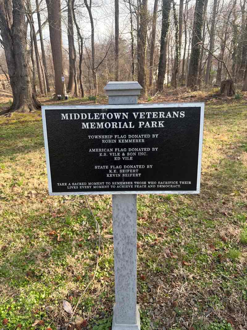 walking near me in Middletown Veterans' Memorial Park in spring
