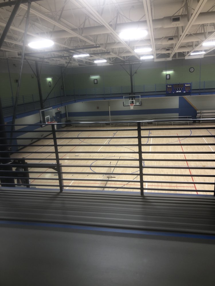 walking near me in HV Griffon Park in winter