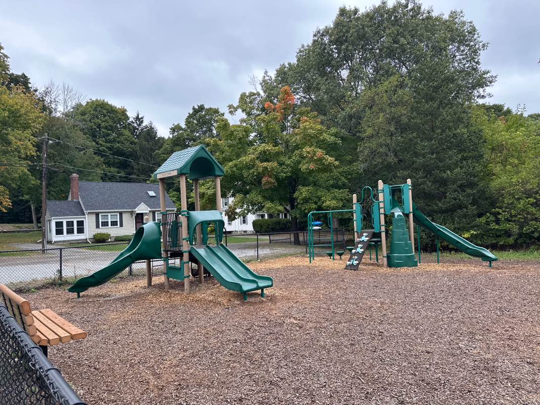 walking near me in Ouellet Park in autumn