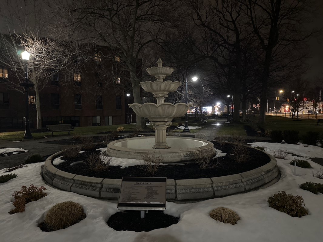 walking near me in Schoelkropf Fountain Park in winter