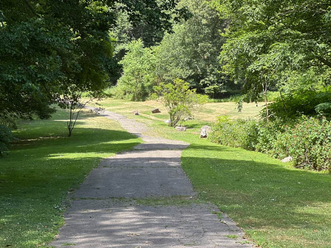 walking near me in Rosa Hartman Park in summer