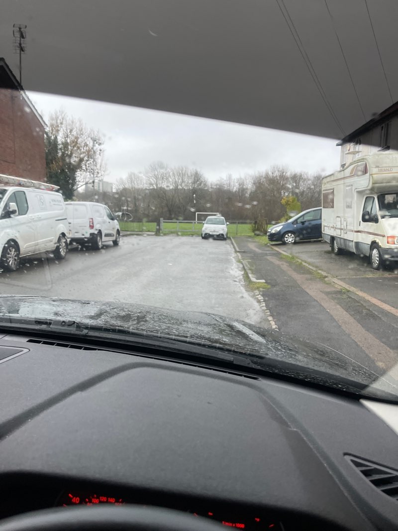 walking near me in Gannow Park in winter