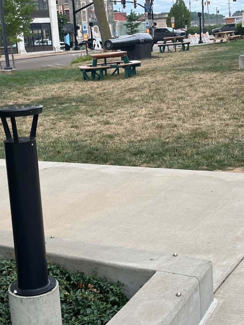 walking near me in Veterans Park in autumn