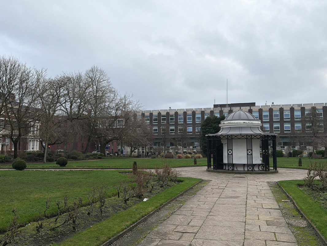 walking near me in Abercromby Square in winter