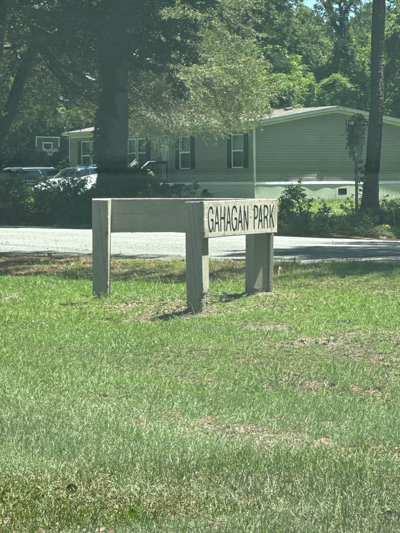 walking near me in Gahagan Park in autumn