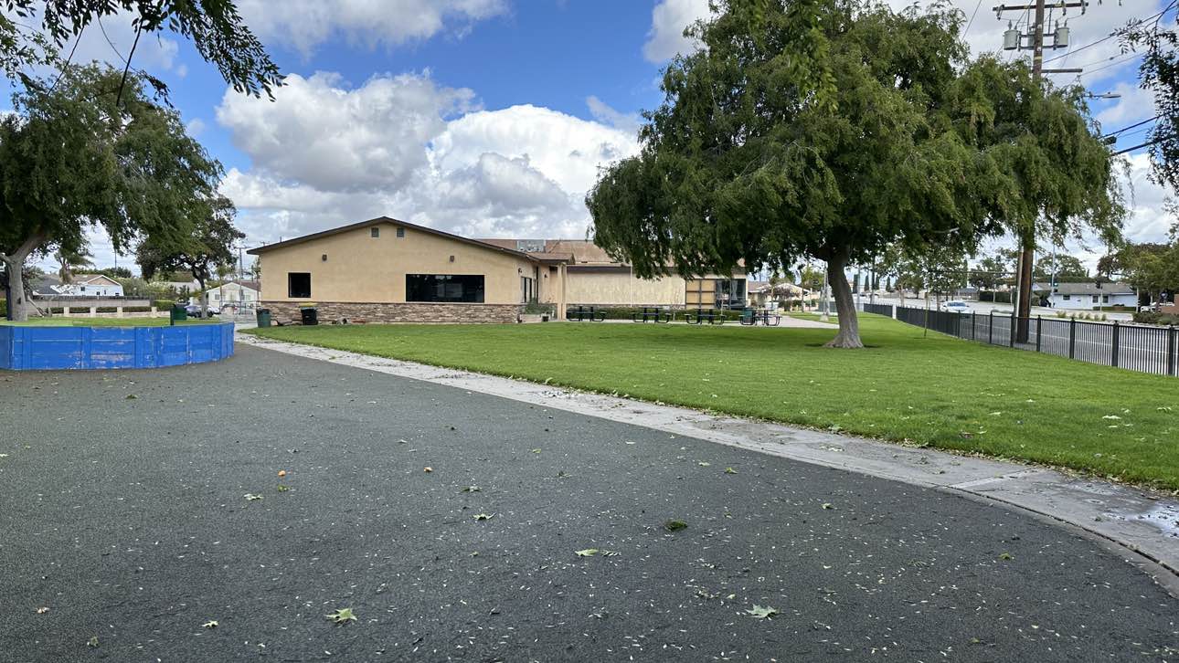 walking near me in Cedar Glen Park in spring