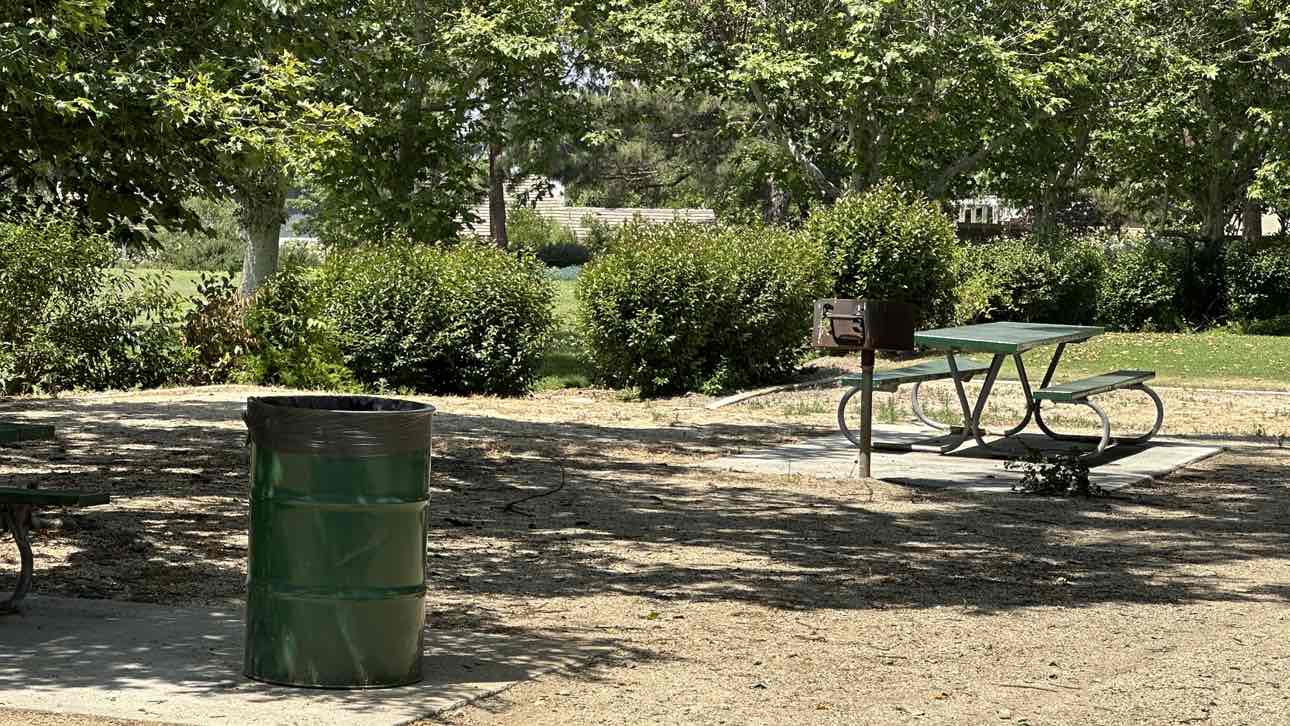 walking near me in Jaeger Park in spring