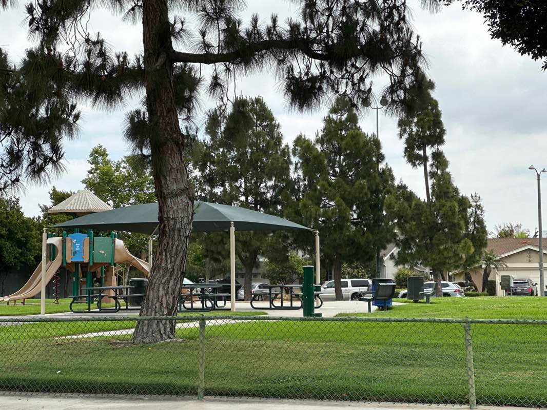 walking near me in Gummere Park in spring