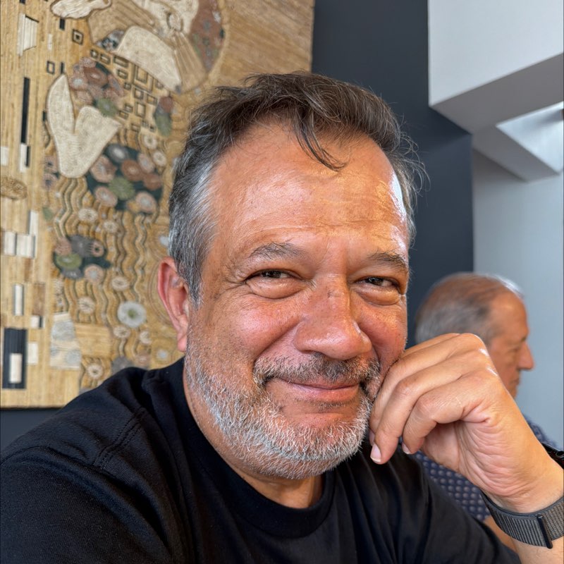 José