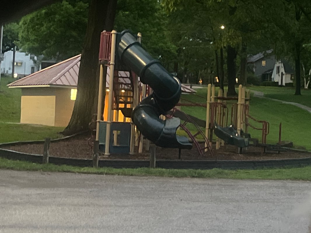 walking near me in Durling Park in spring