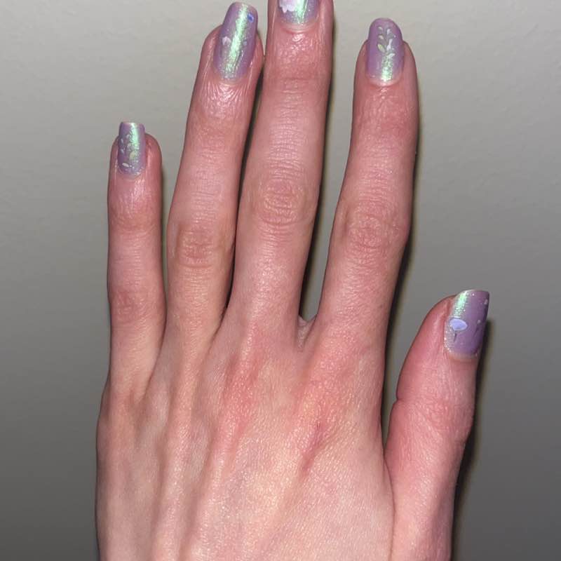 pacing while my nails dry 💅🏼 Samantha post image