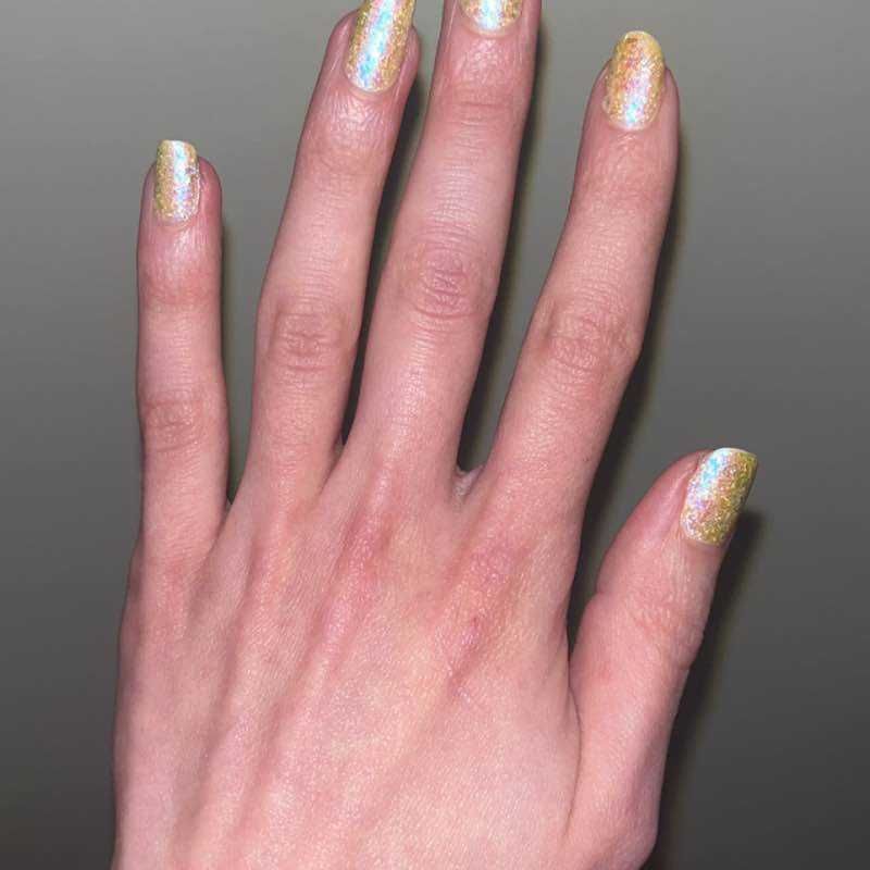 pacing while my nails dry 💅🏼 Samantha post image