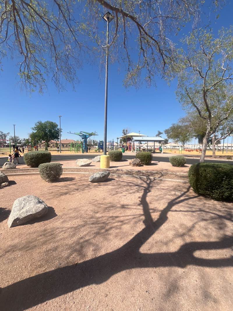 walking near me in Jefferson Park in spring