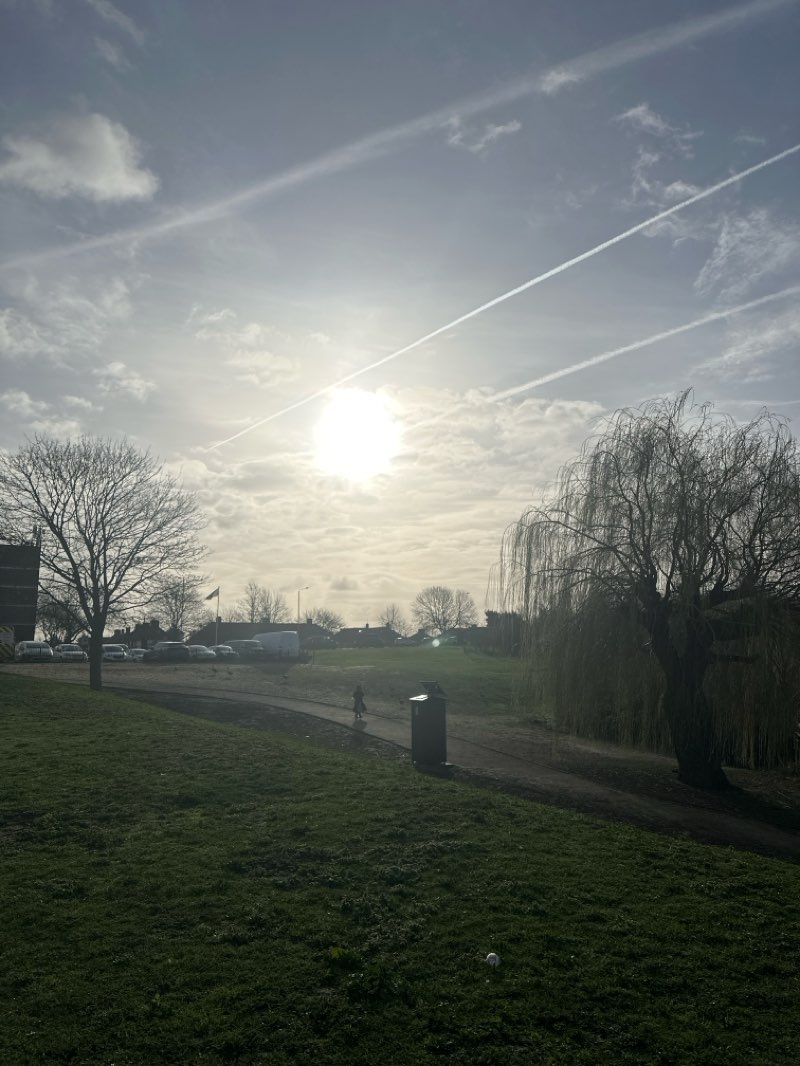 walking near me in Mayesbrook Park in winter