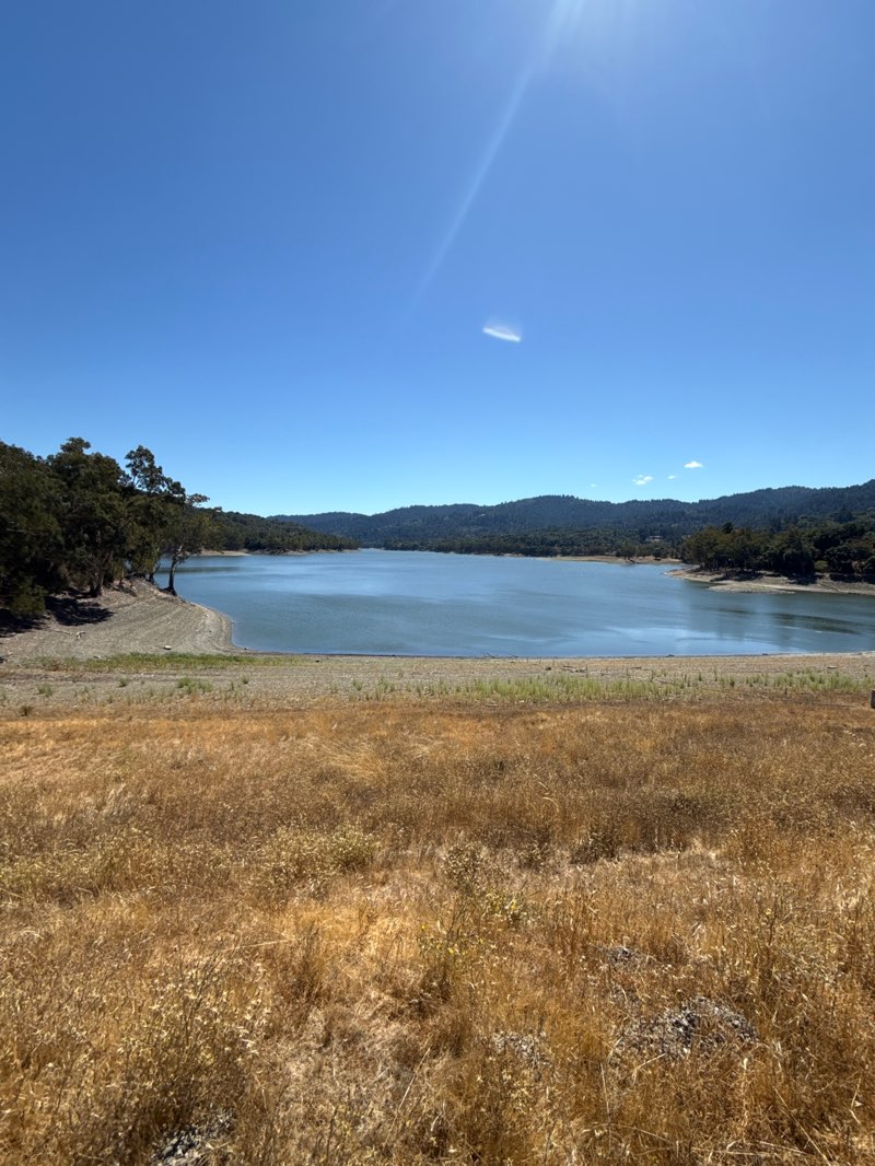 walking near me in Lexington Reservoir County Park in autumn