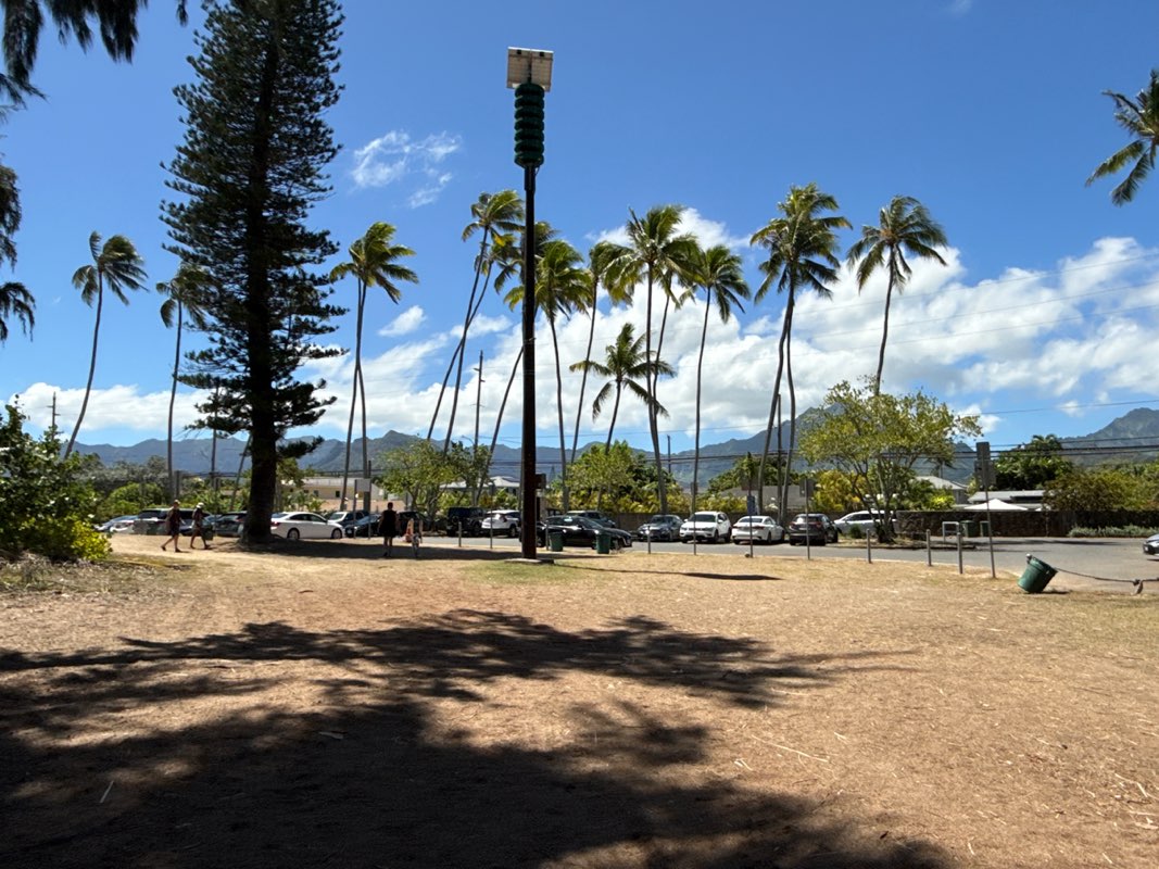 walking near me in Kalama Beach Park in autumn