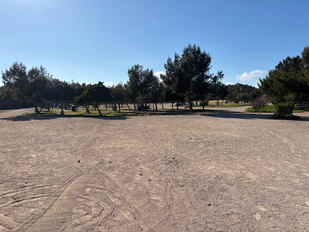 walking near me in Ta' Qali National Park in spring