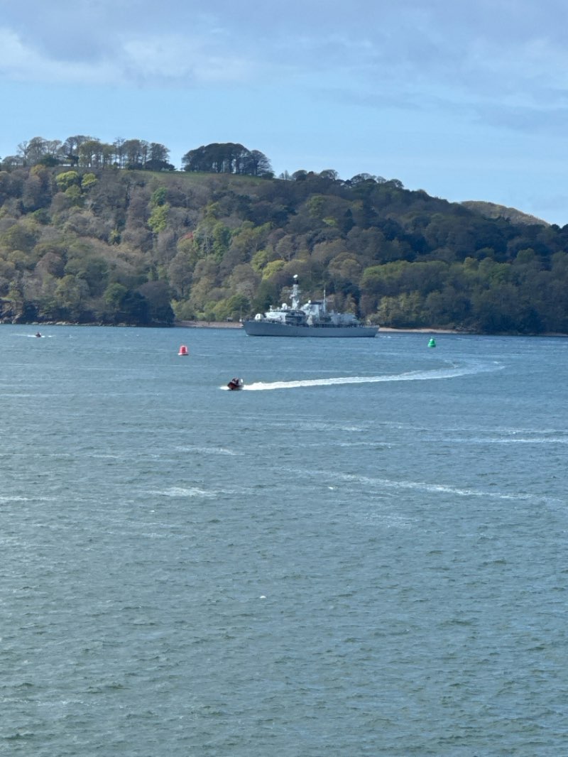 walking near me in Plymouth Hoe in spring