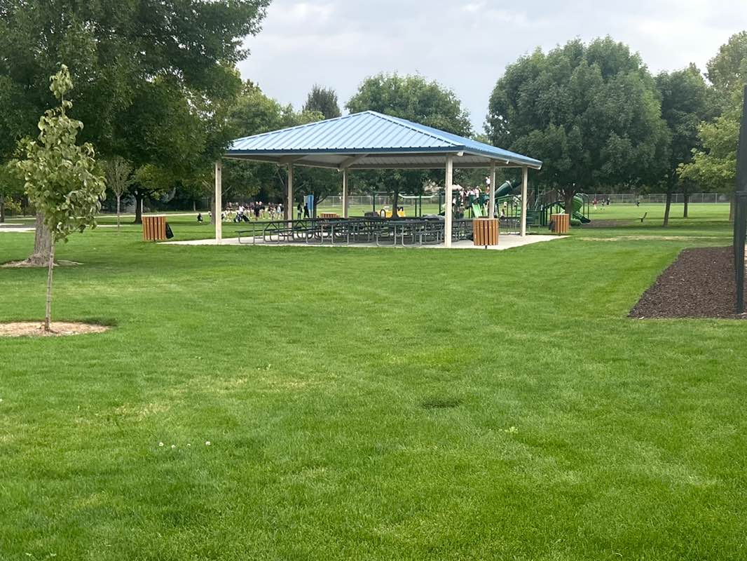 walking near me in Bear Creek Park in autumn