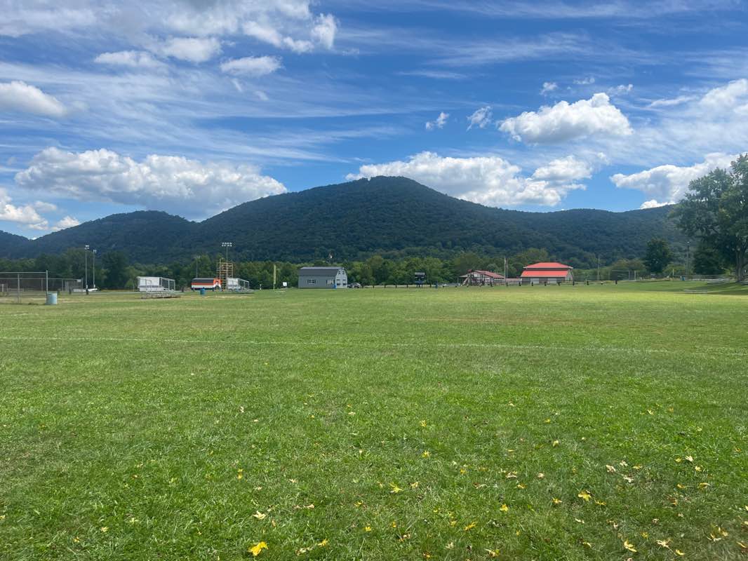 walking near me in Crespatown Area Park in autumn