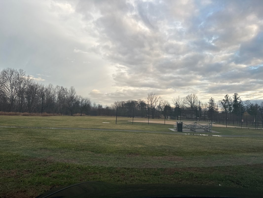 walking near me in Mine Brook Park in spring