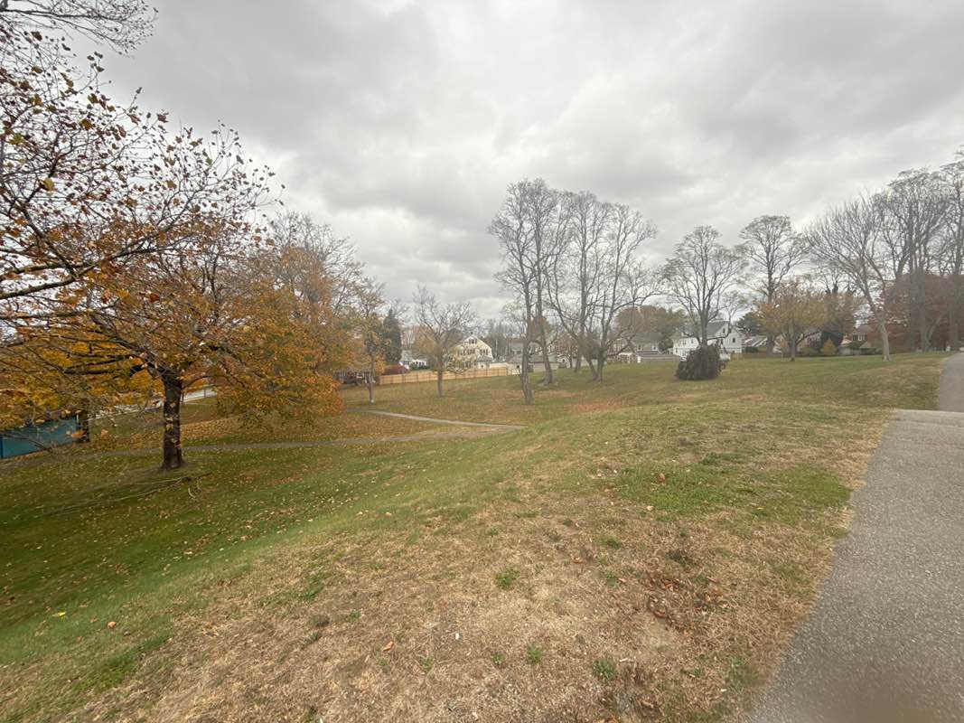 walking near me in Burrs Hill in autumn