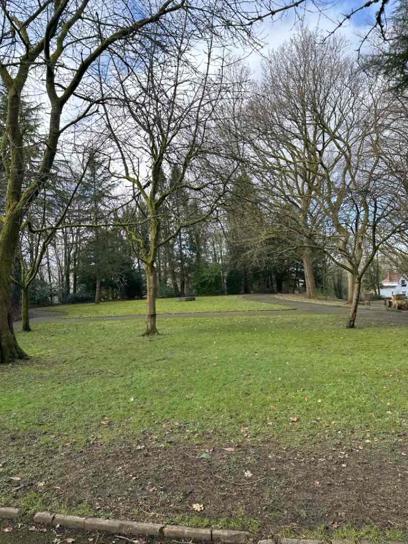 walking near me in Old Thomastown Park in winter