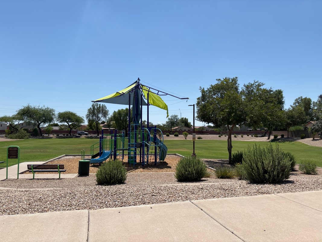 walking near me in Parkway Park in autumn