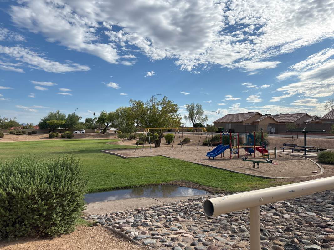 walking near me in Fairmont Park in autumn