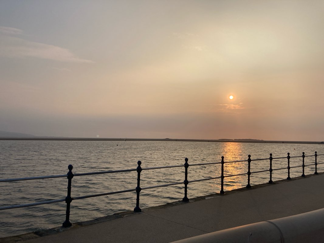 walking near me in Sandlea Park in winter