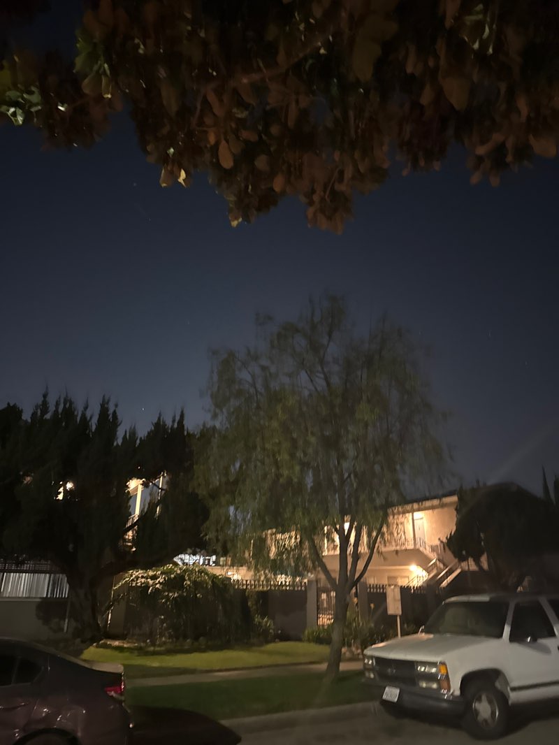 walking near me in Baldy View Park in autumn