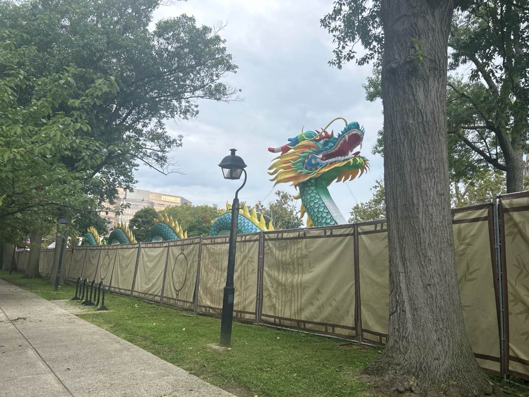walking near me in Franklin Square in summer