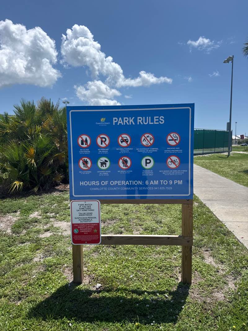 walking near me in Ann and Chuck Dever Regional Park in autumn