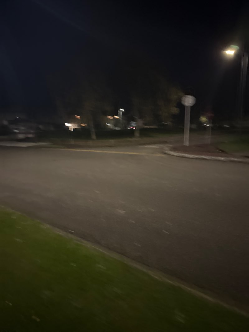 walking near me in Farnham Park in autumn