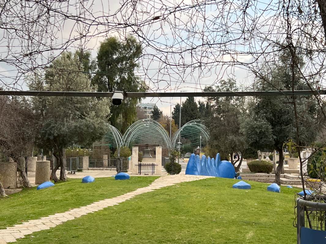 walking near me in Liberty Bell Park in winter