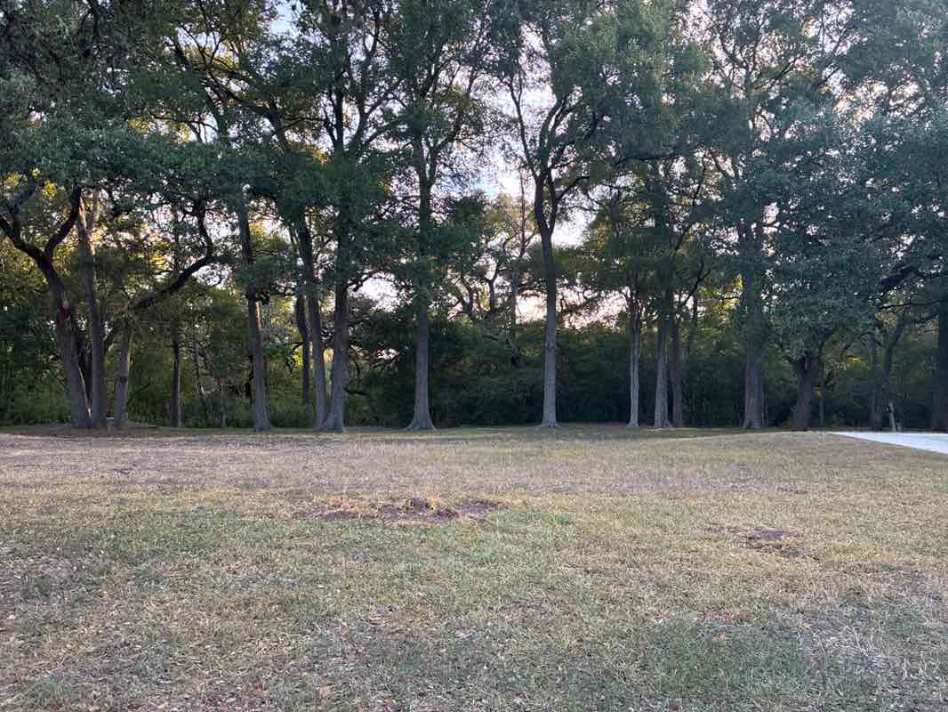 walking near me in Monument Hill & Kreische Brewery State Historic Site in autumn