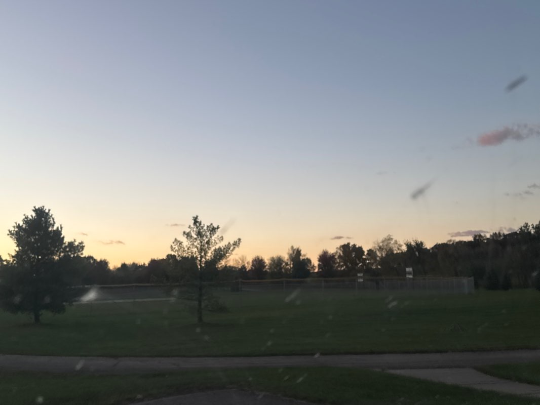 walking near me in Meadowbrook Park in autumn