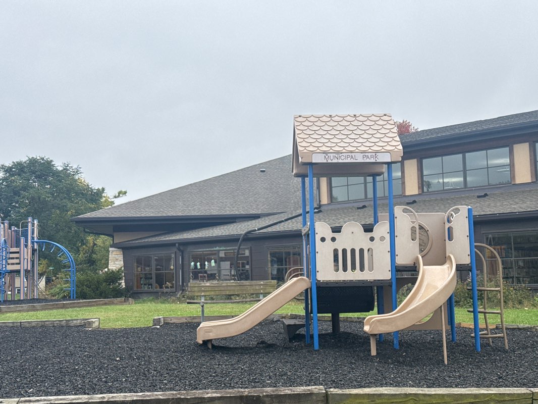 walking near me in Municipal Park in autumn